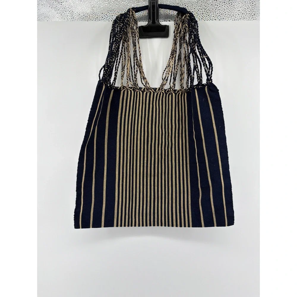 N/A handcrafted woven