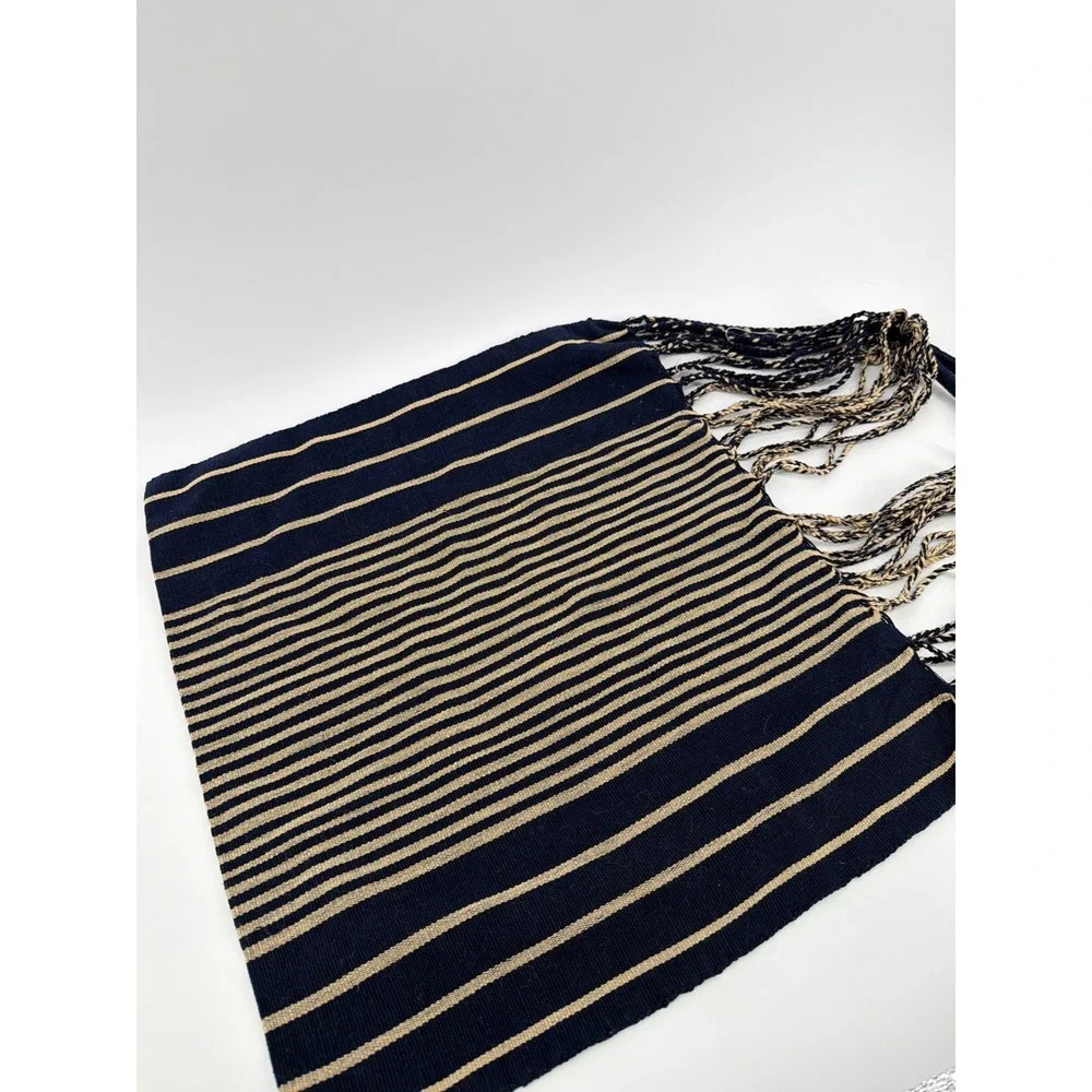 N/A handcrafted woven