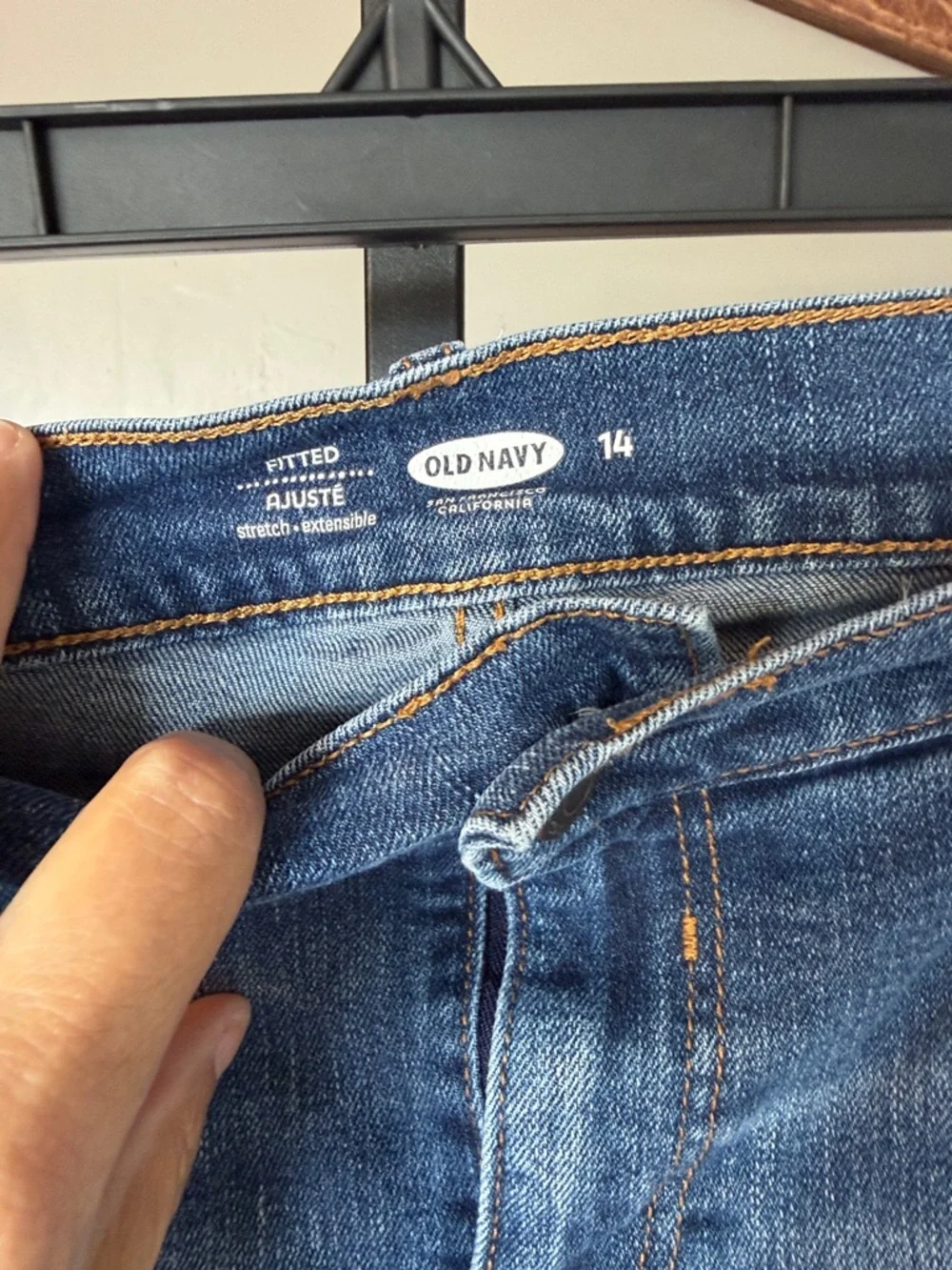 Old Navy detail no