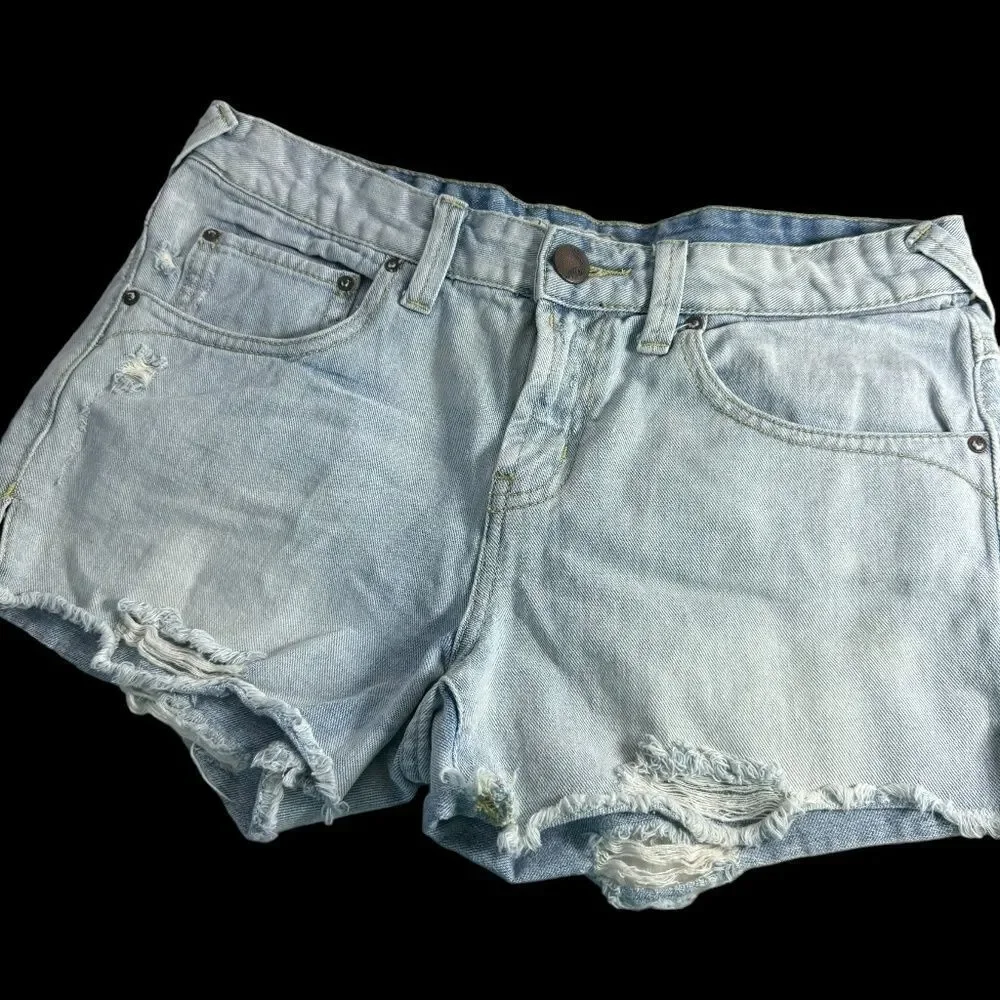 Free People‎ Distressed Denim Shorts Light Watch High Rise Cutoff Shorts Sz 26