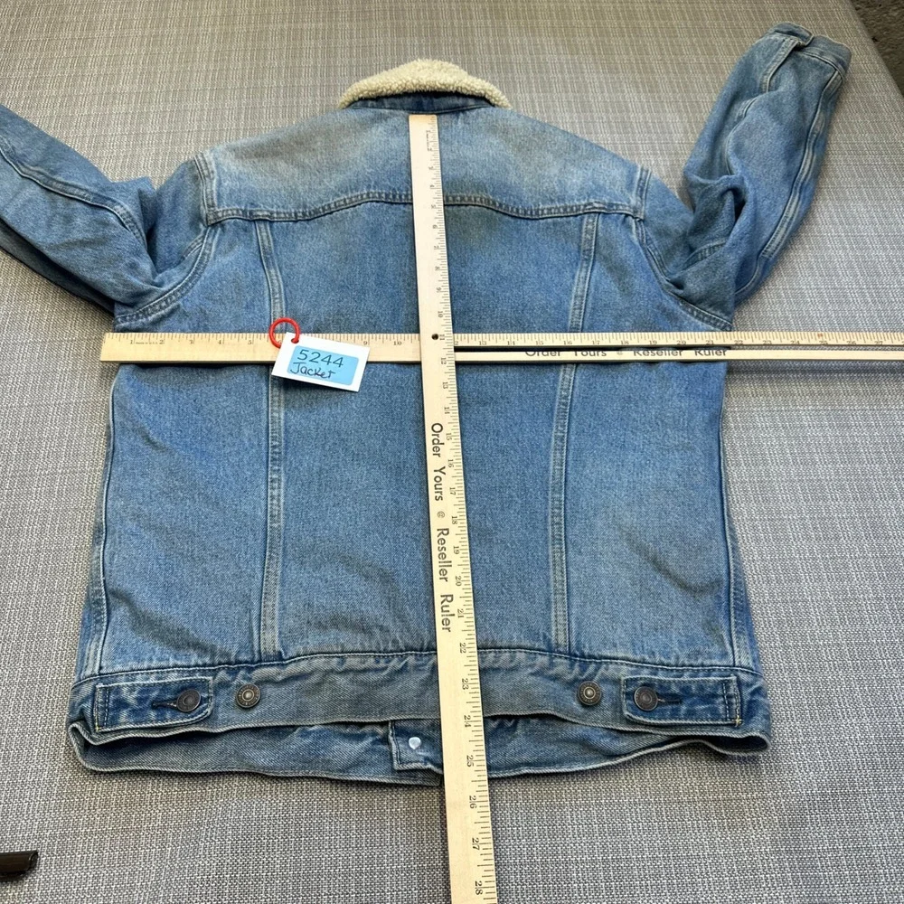 Levis ~condition~ this