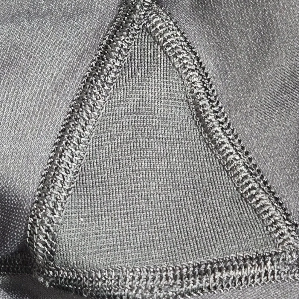 Lululemon Zoned In Tight Black Womens Size 4 Athletic Yoga‎ Pants