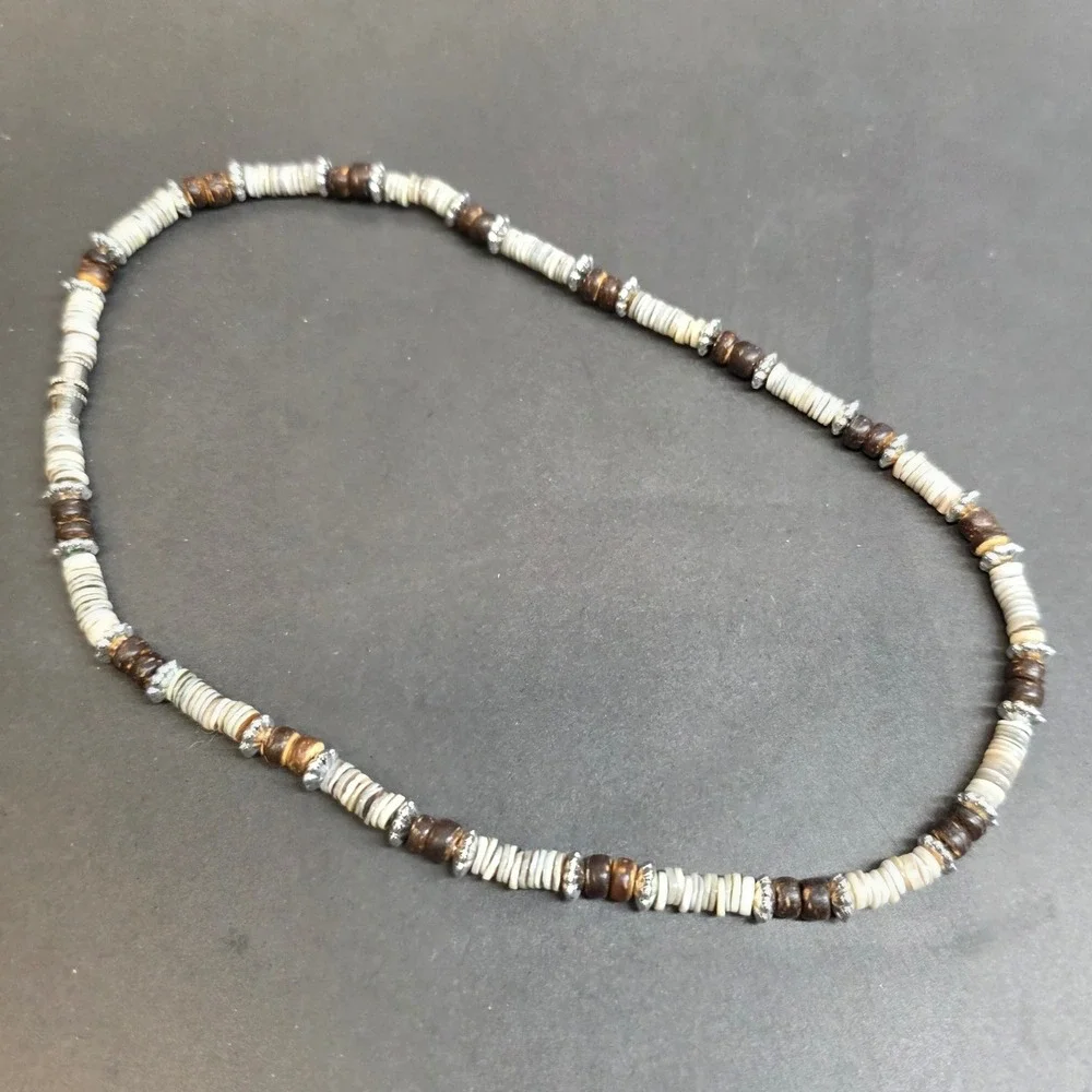 Unbranded handcrafted puka