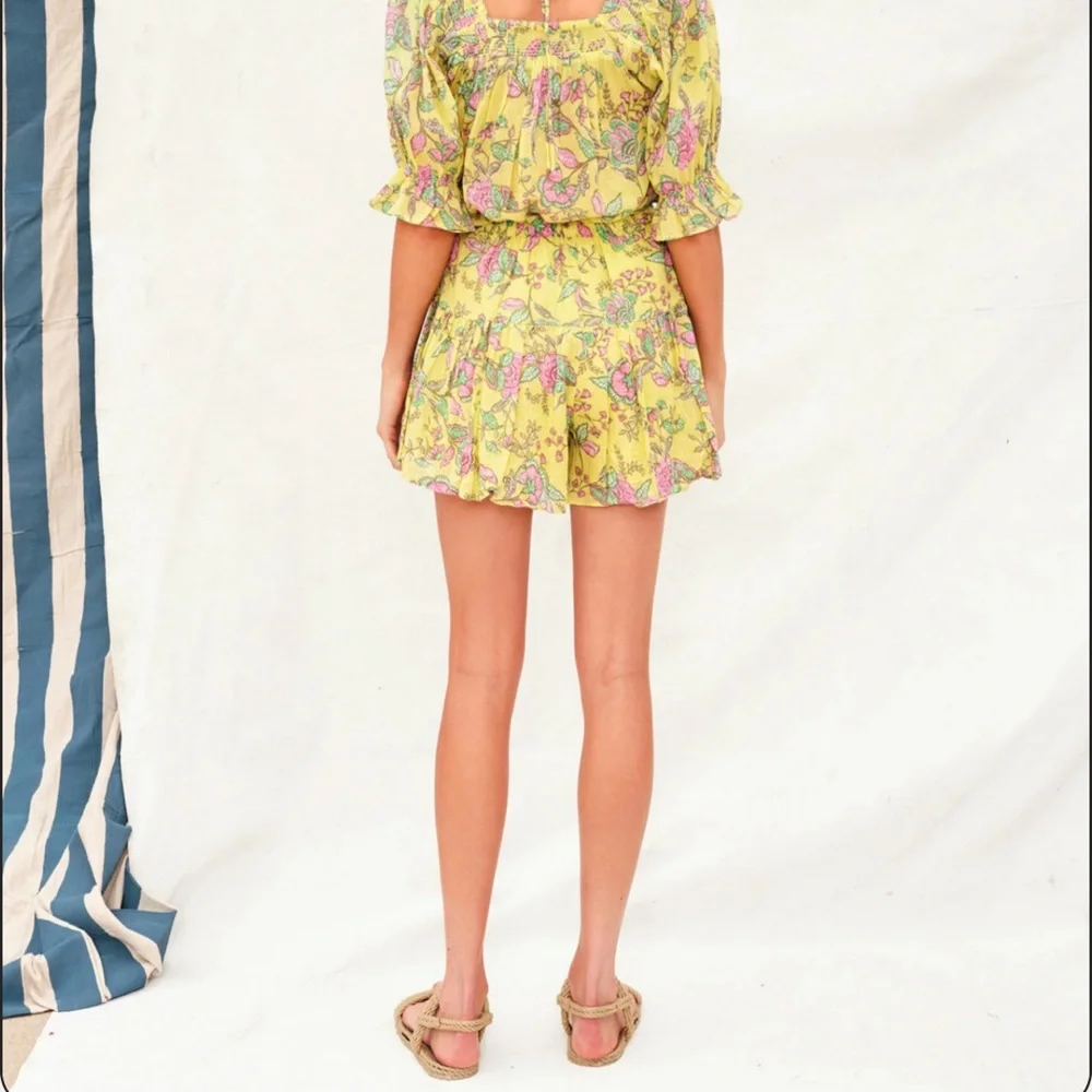 Sundry floral yellow