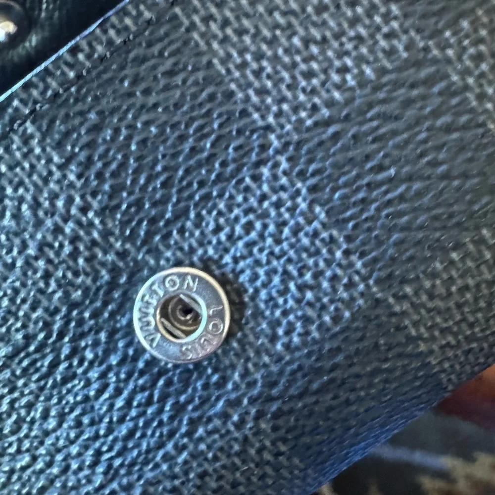 Louis Vuitton men black