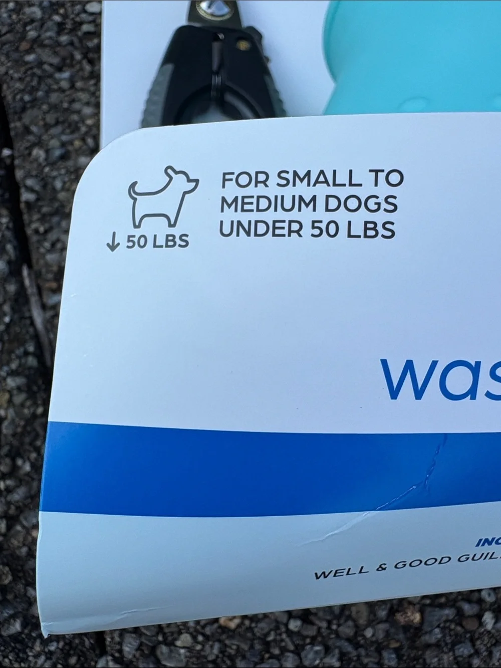 NWT Well & Good Pet On-The-Go Paw Cleaner Tool Kit for Small to Medium Dogs
