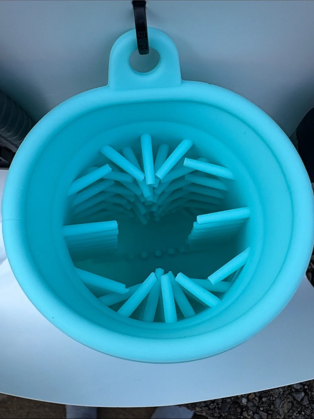 NWT Well & Good Pet On-The-Go Paw Cleaner Tool Kit for Small to Medium Dogs