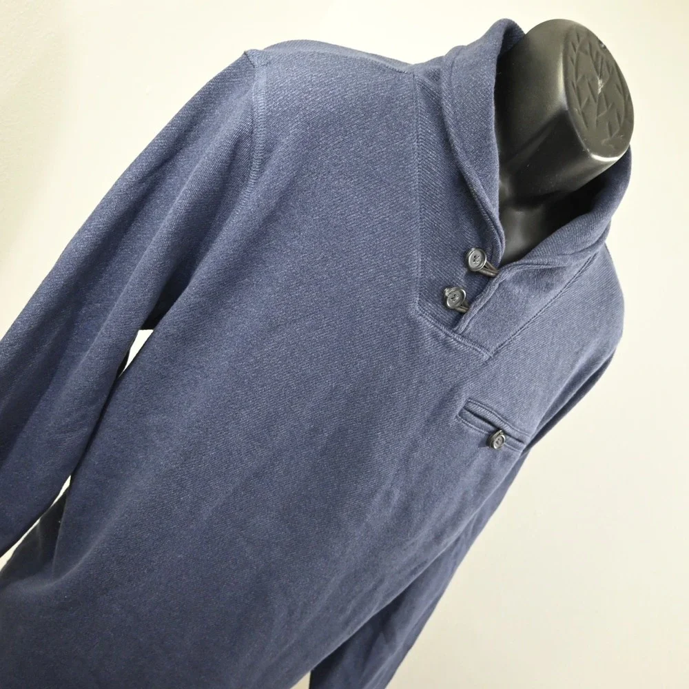 Banana Republic armpit 24