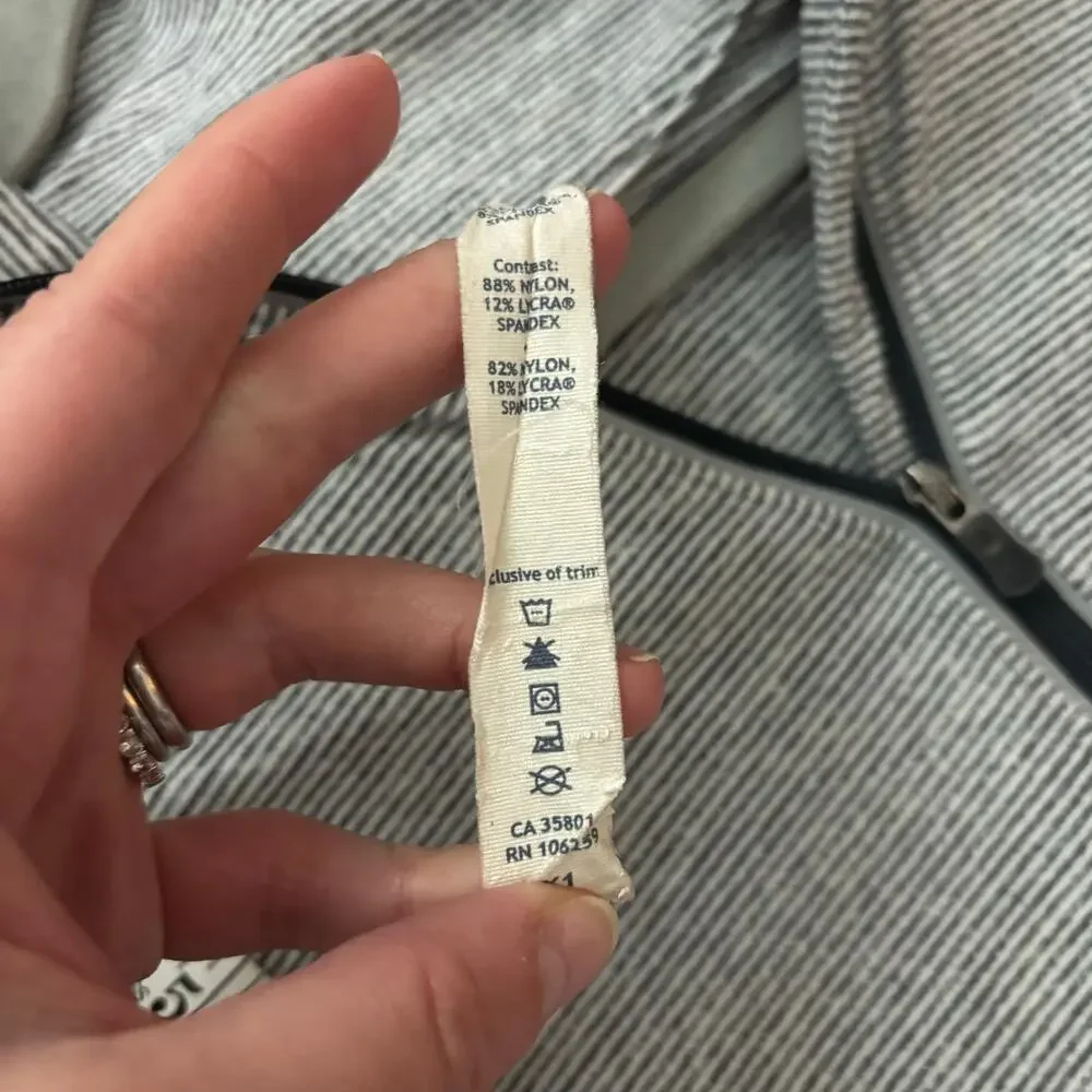 Lululemon Run Turbo 1/2 Zip Jacket 4 Static White Black Striped Thumbholes