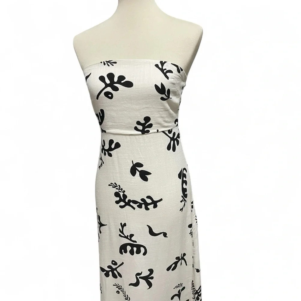Paper Heart sleeveless bust out