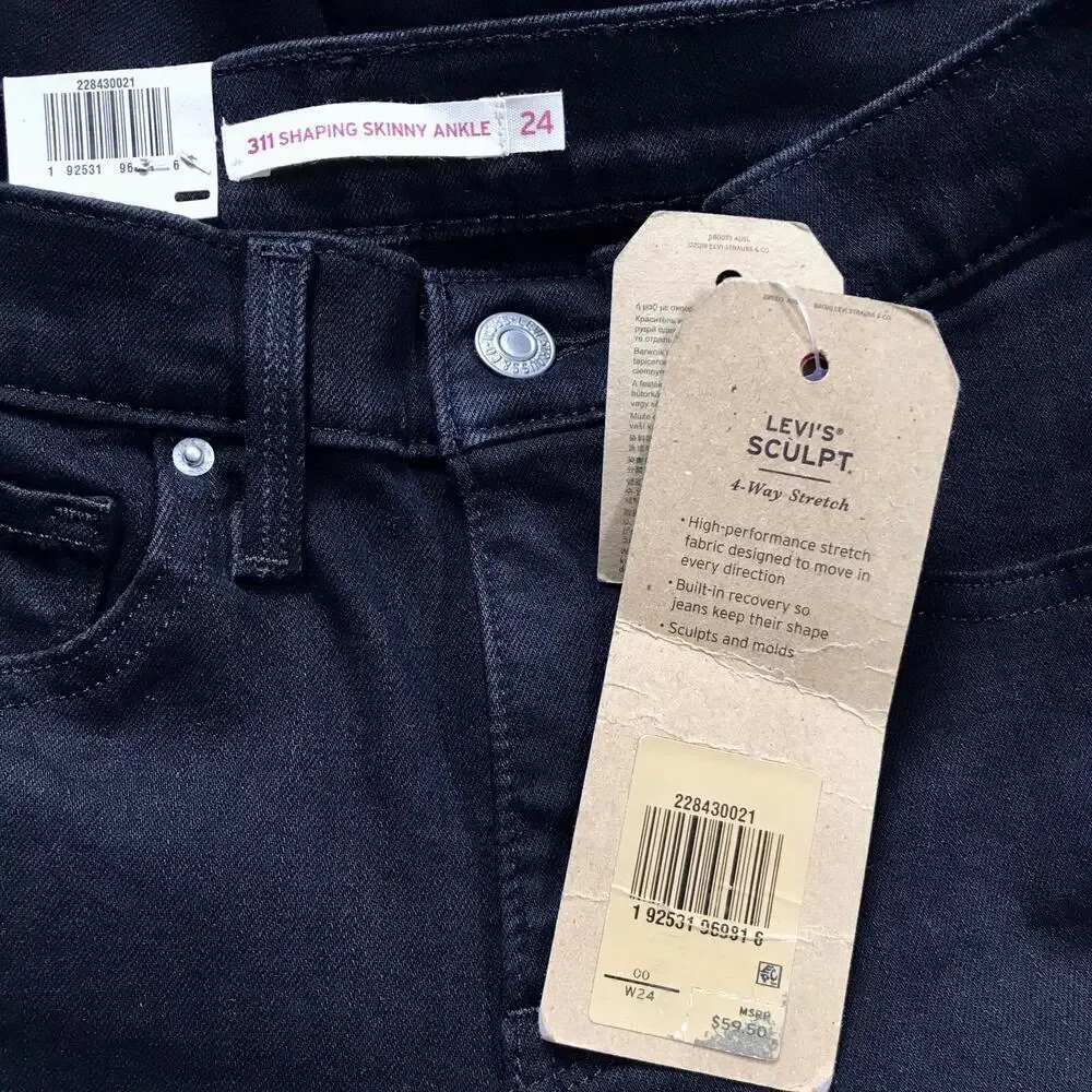 Levis nwt 311