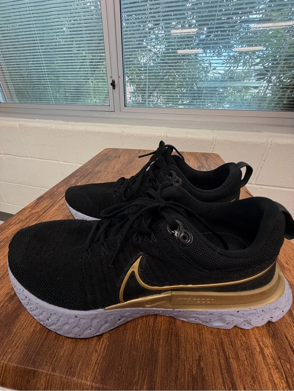 Nike women athletic