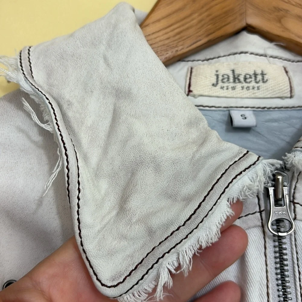 Jakket NY | Cream White Leather & Twill Riveted Studded Zip Pocket Moto Jacket S