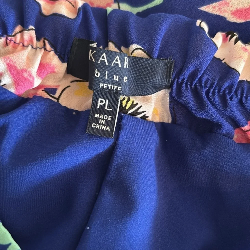 Kaari Blue step into
