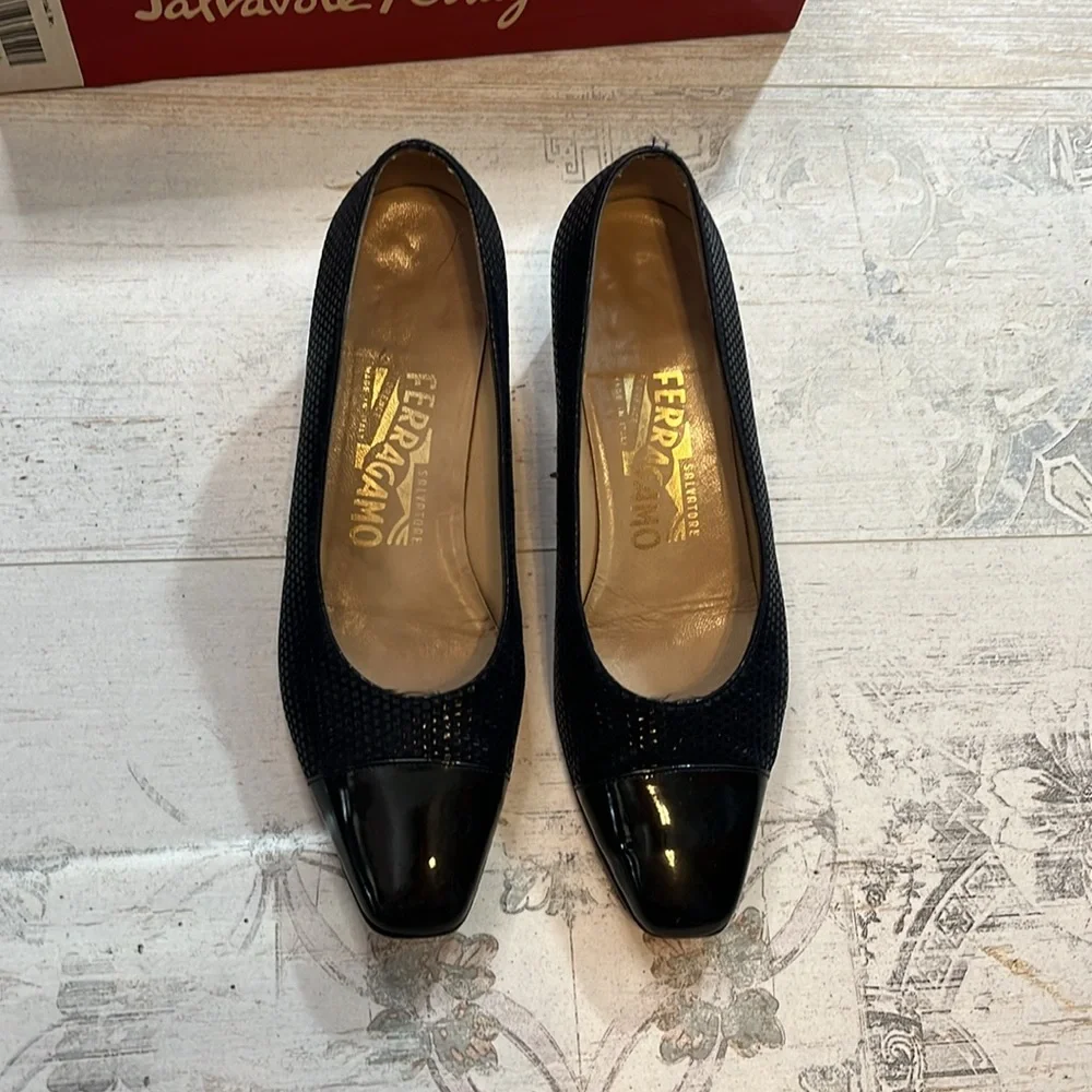 Salvatore Ferragamo excellent used