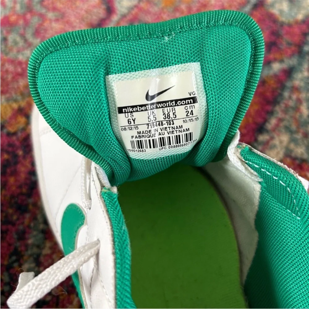 Nike unisex kids
