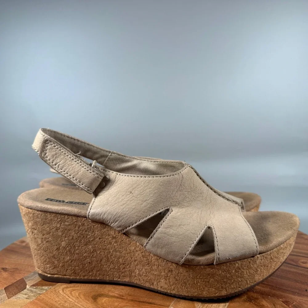 Clarks Collection Womens Taupe Leather Cork Wedge Sandals 8.5 M 261329474060