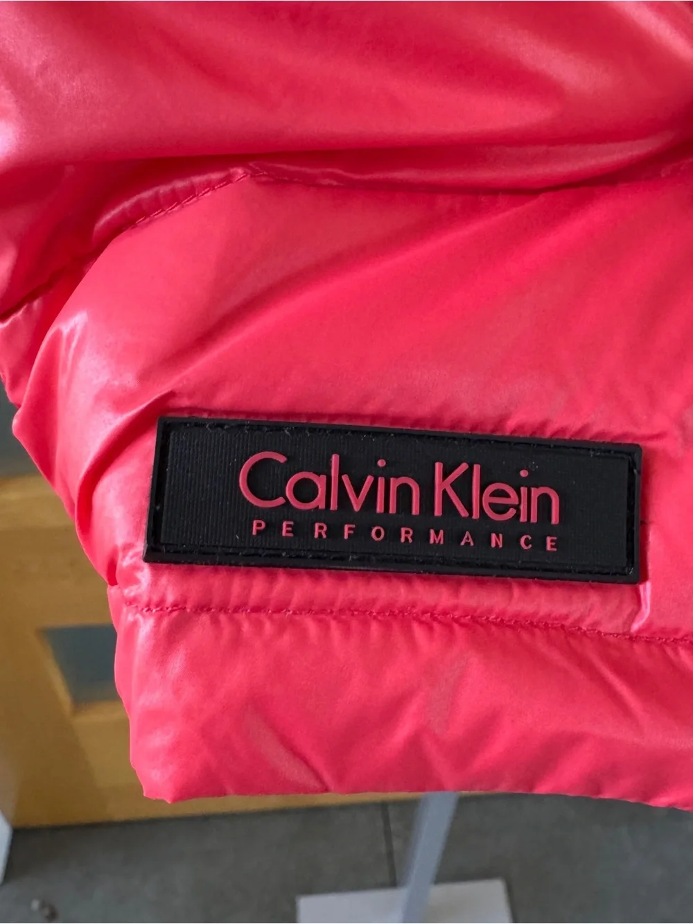 Calvin Klein Performance lightweight quilted