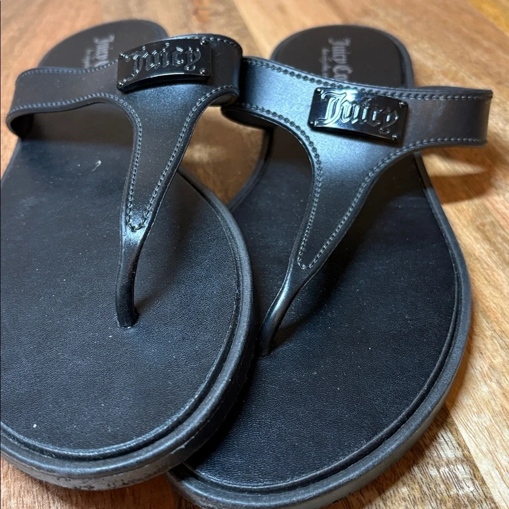 Juicy Couture very good