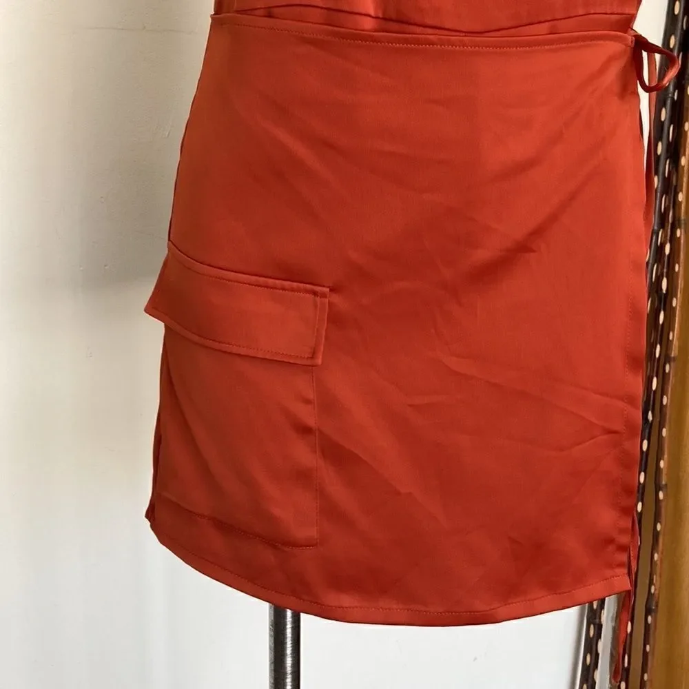 Urban Outfitters good bust