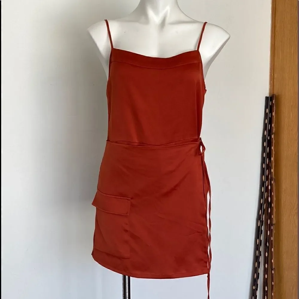 Urban Outfitters good bust