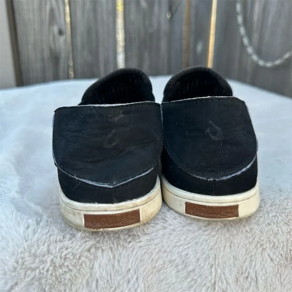 OluKai women sneaker