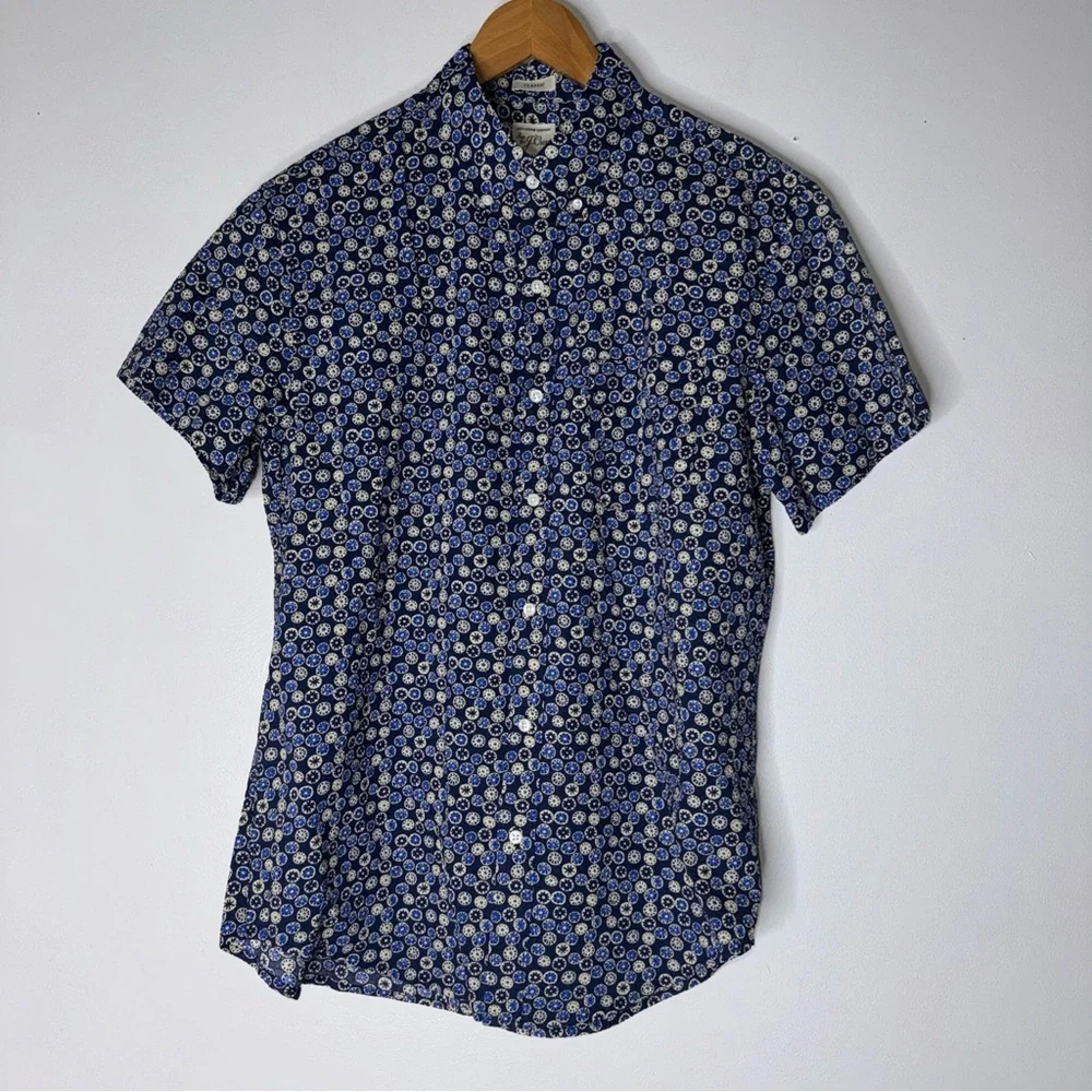 NWT J Crew Medium Classic Fit Seersucker  Short Sleeve Button‎ Down Blue