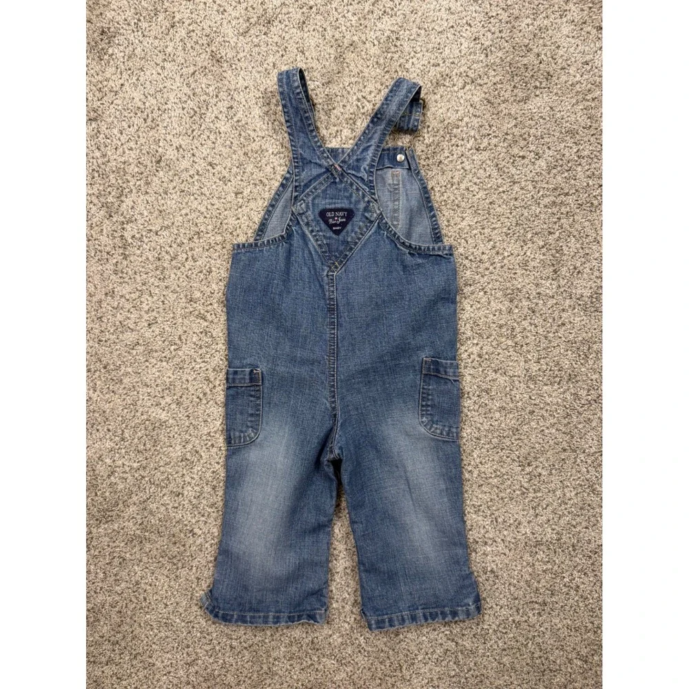 Old Navy brand old