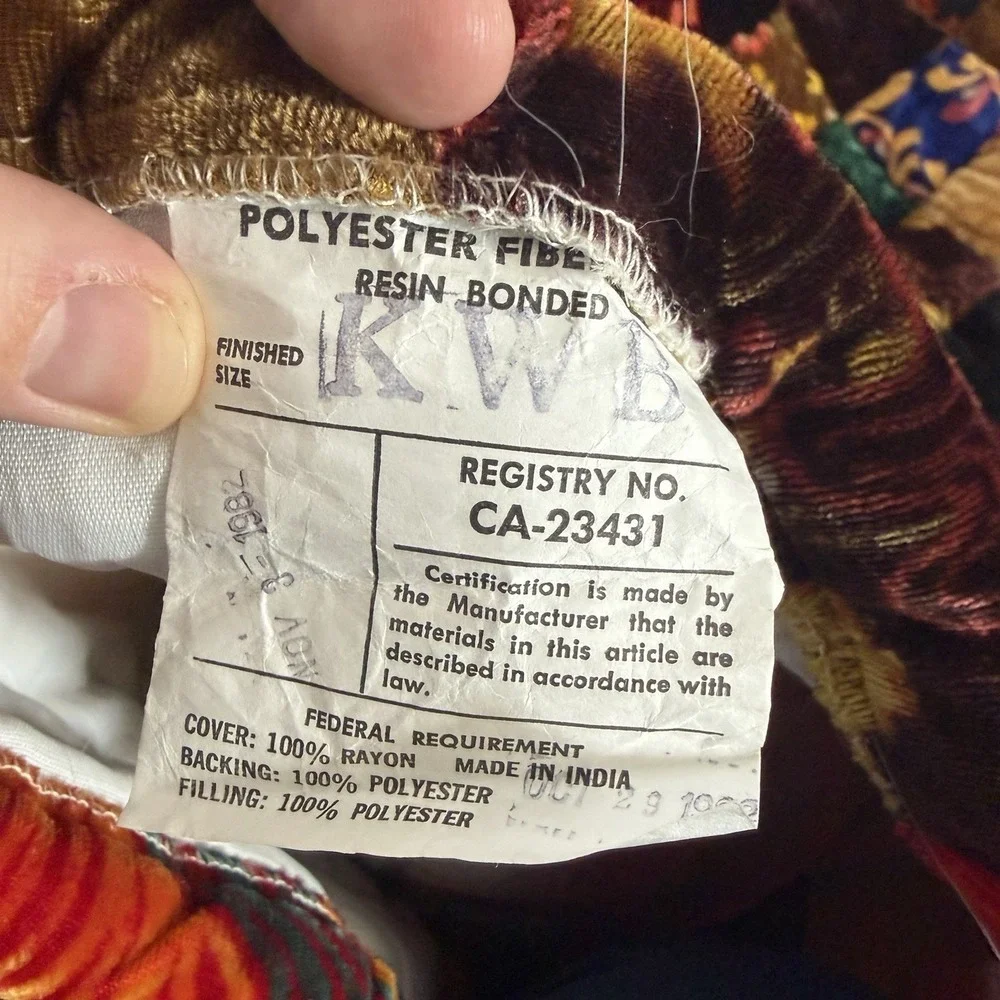 VTG 70s 80s Velvet Quilt Bedspread Patchwork Hippie Boho Blanket Queen 107x82‎