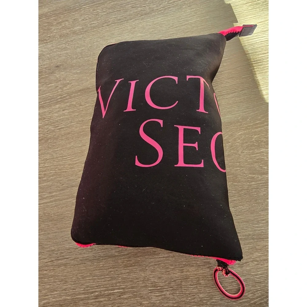Victorias Secret carry your
