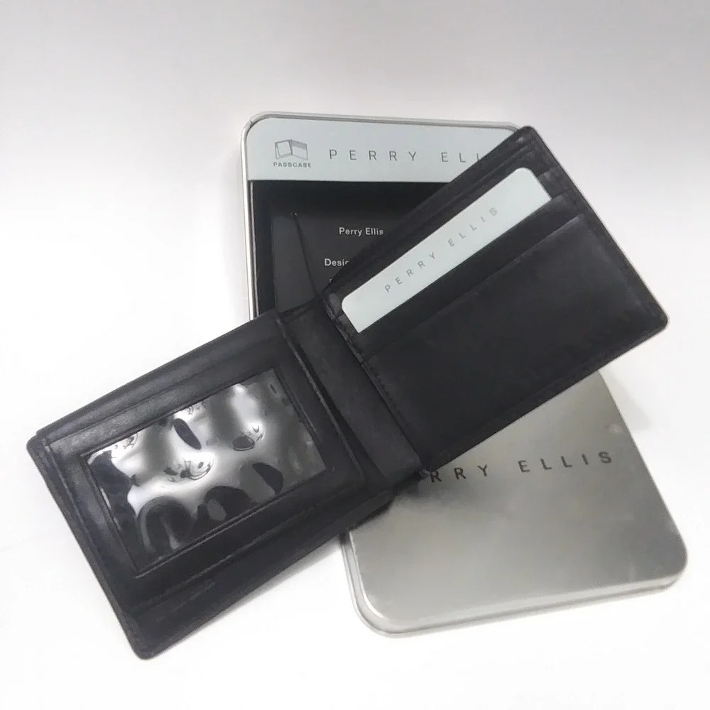 Perry Ellis perry ellis