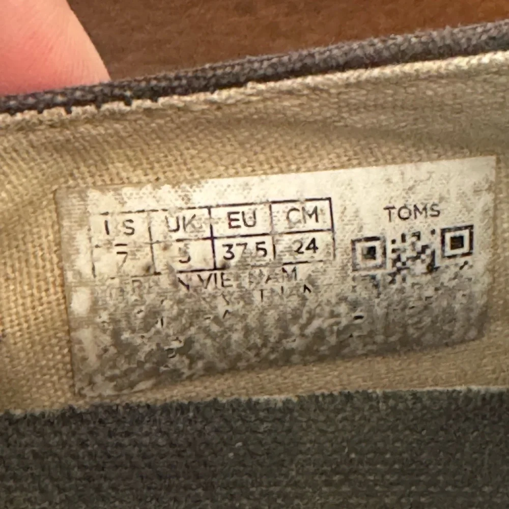 Toms used see