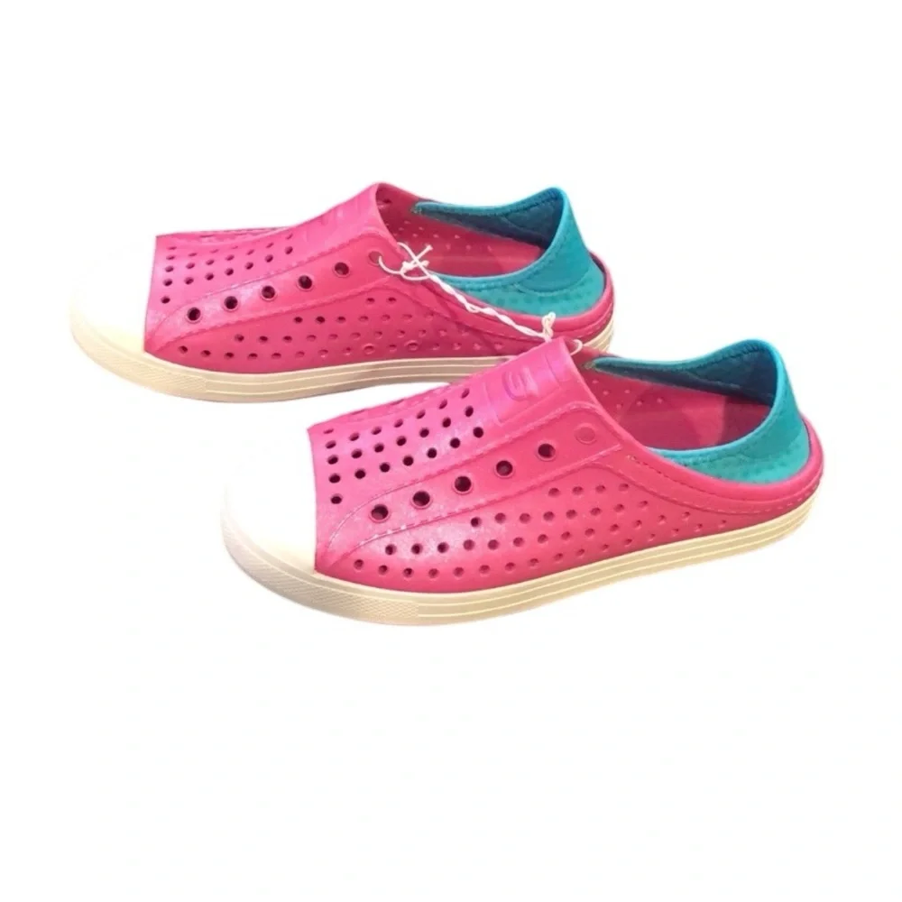 N/A skechers foamies