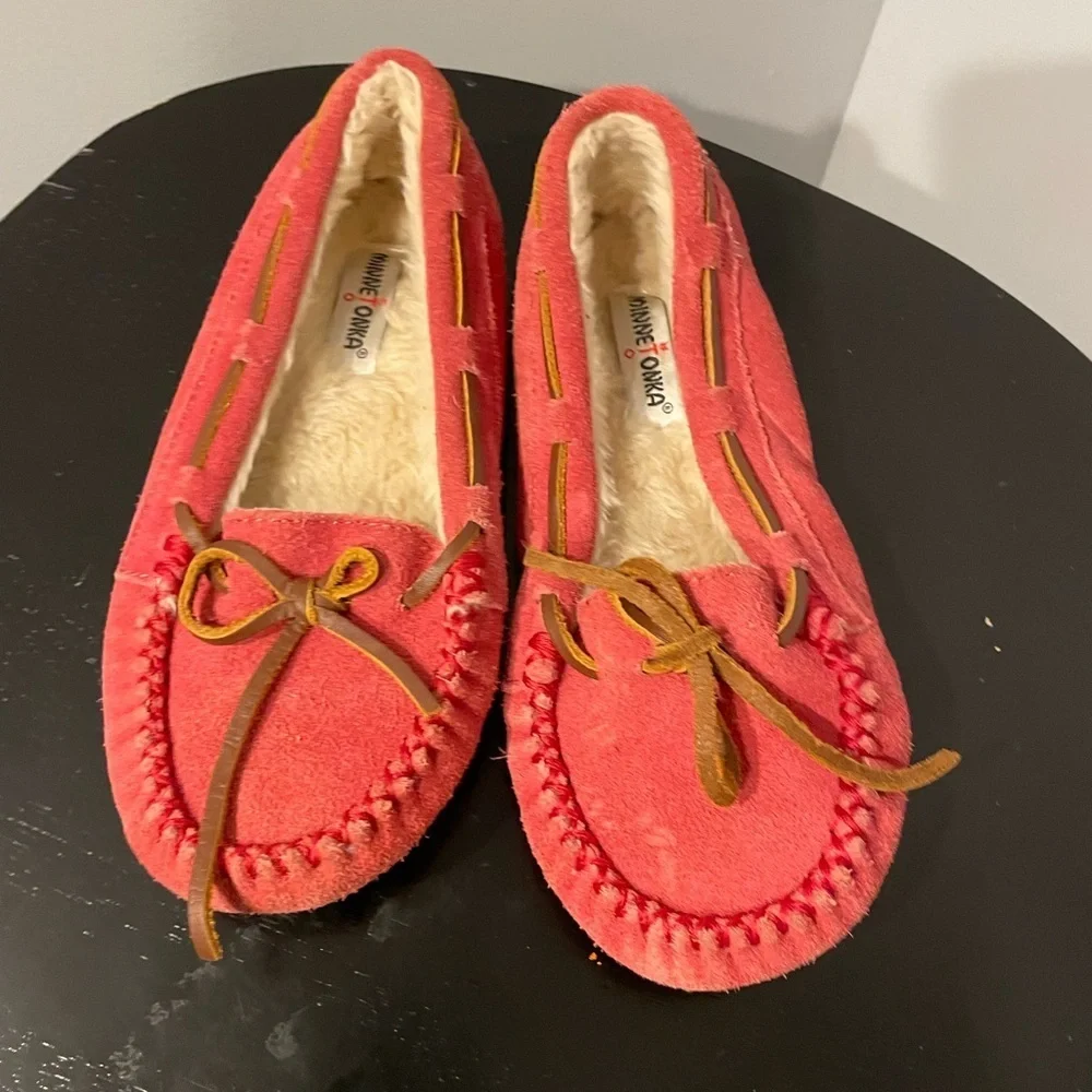 Minnetonka pink suede