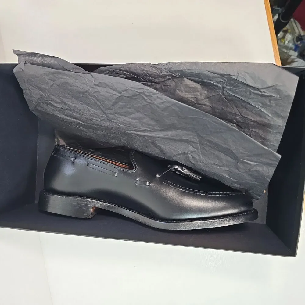 Allen Edmonds offered pair