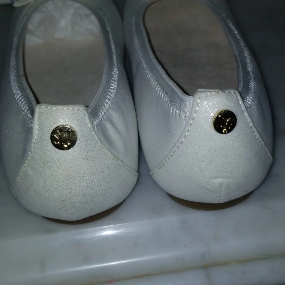 Stuart Weitzman swarovski accents