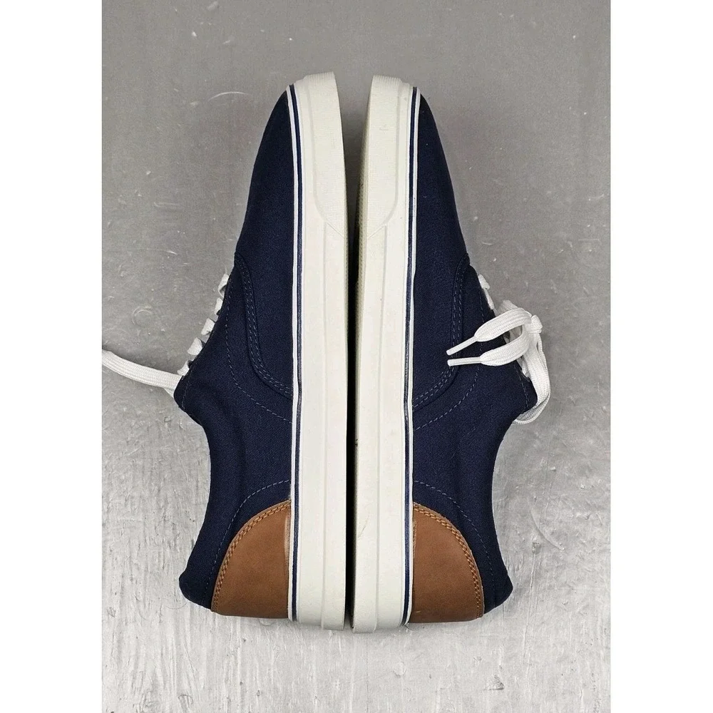 Chaps CHACE Sneakers Mens 10.5 Navy Blue Canvas Lace-Up Casual Preppy‎ Shoes