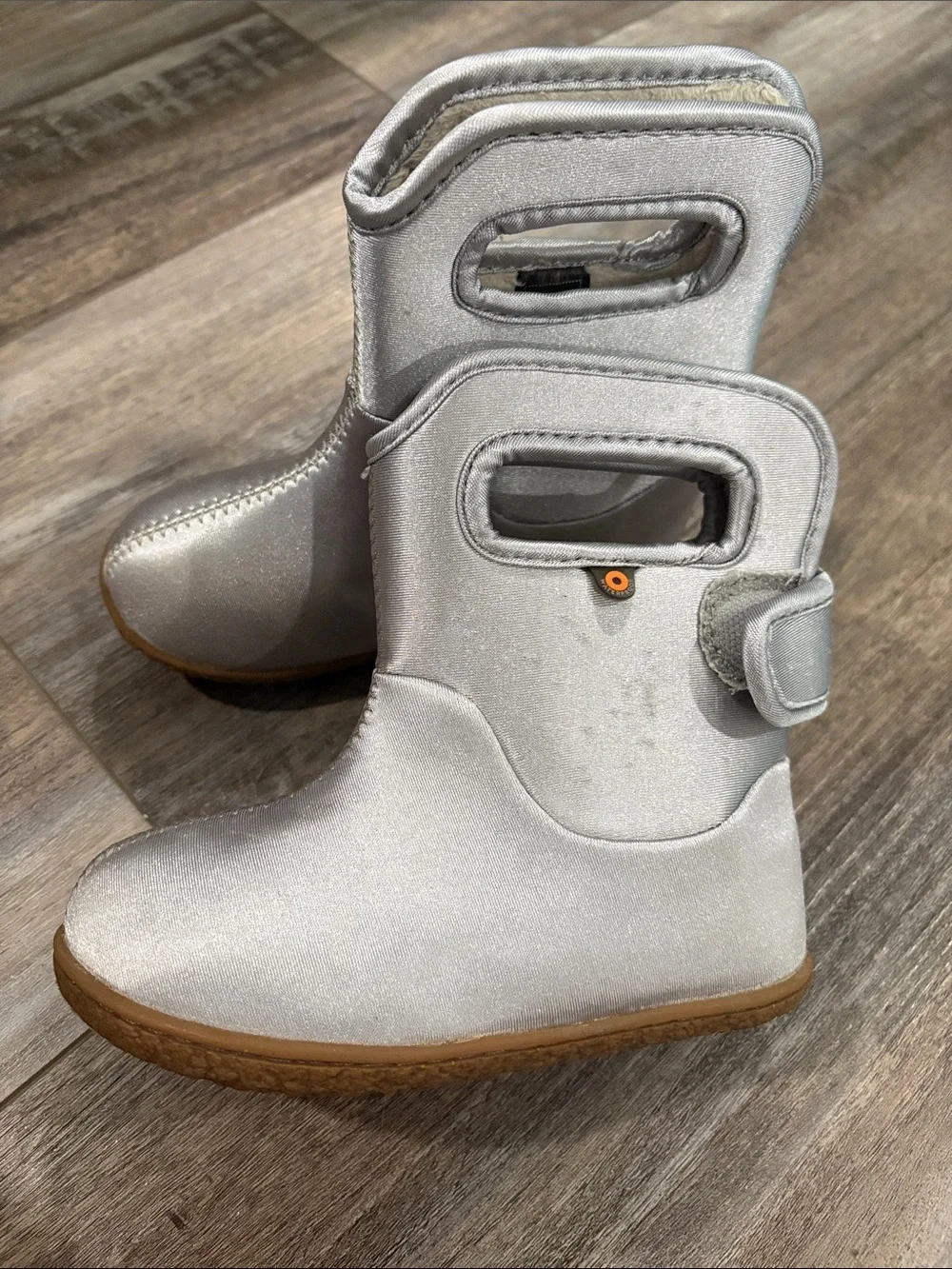 Bogs fun silver