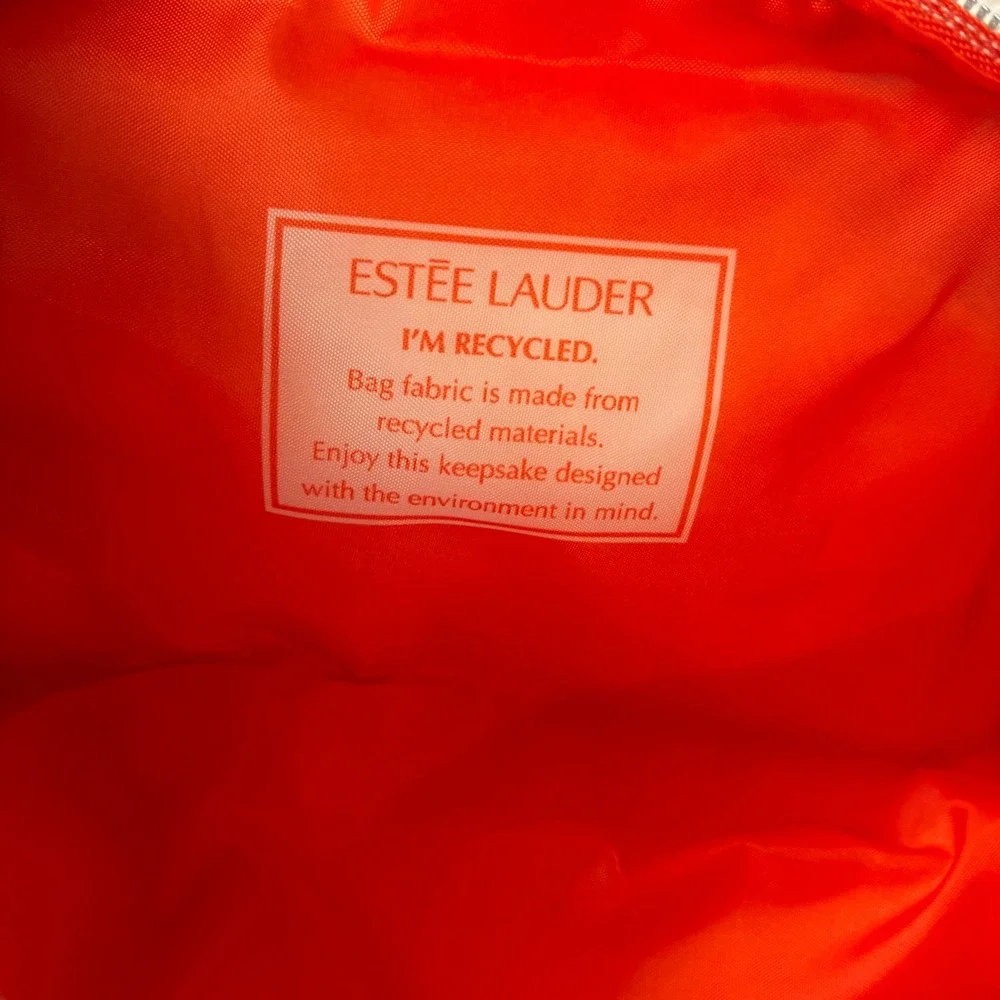 Estée Lauder sustainable stylish