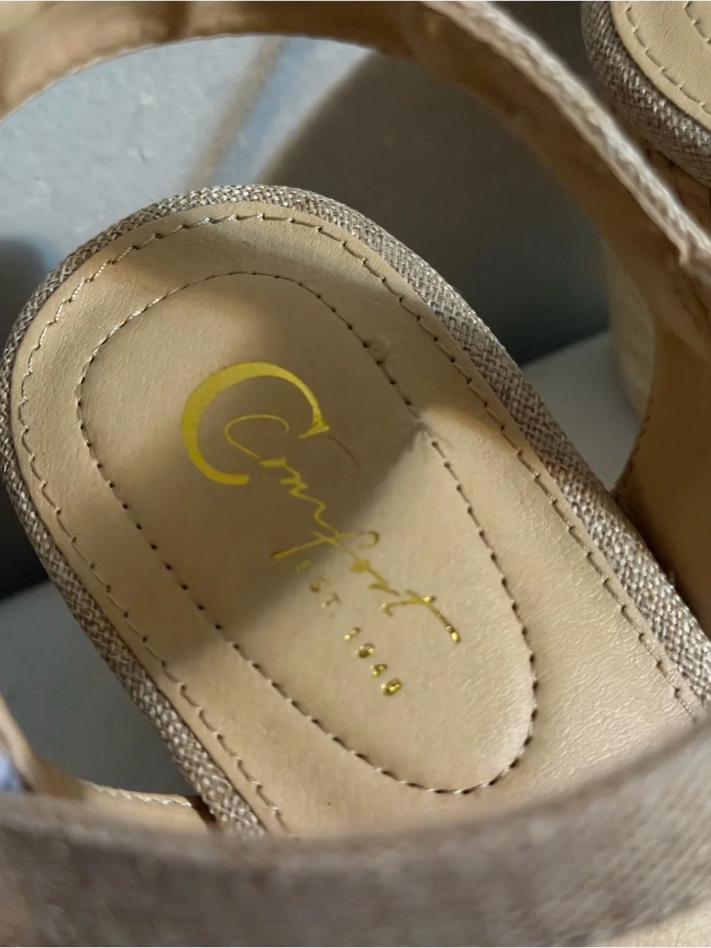 N/A beige wedge