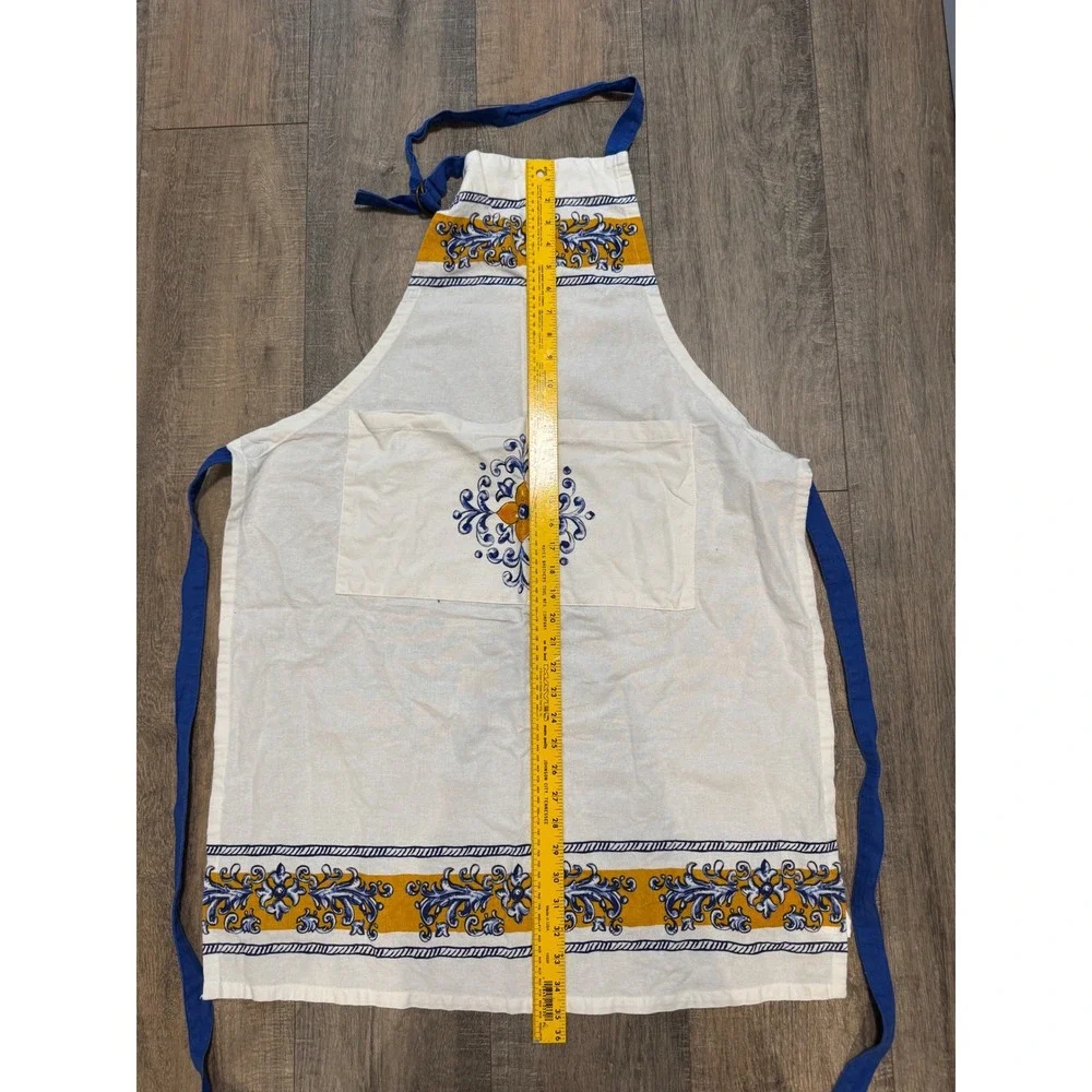 Sur La Table cotton bib