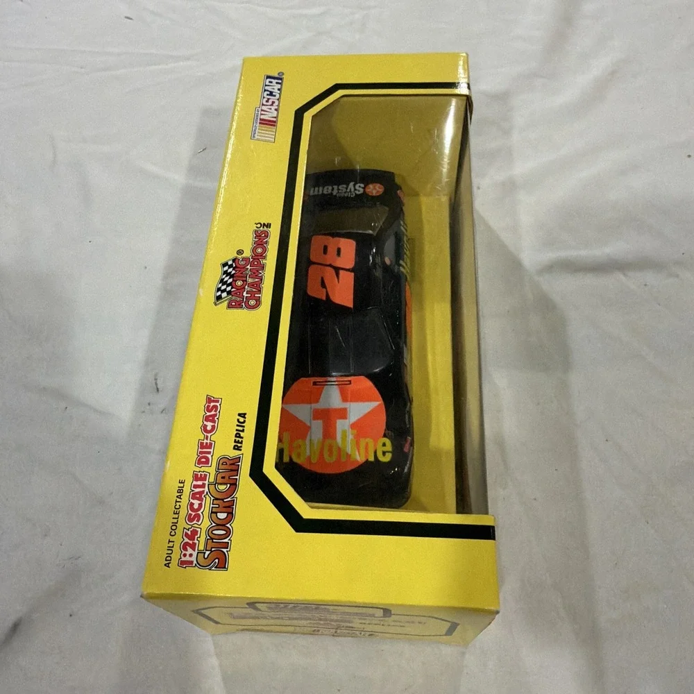 Lionel car #28