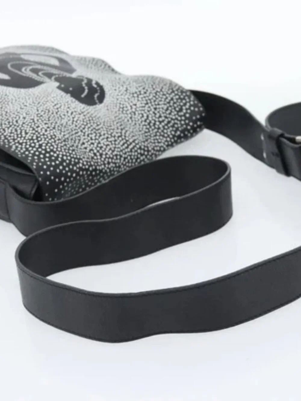 CHANEL brand	chanel color	black