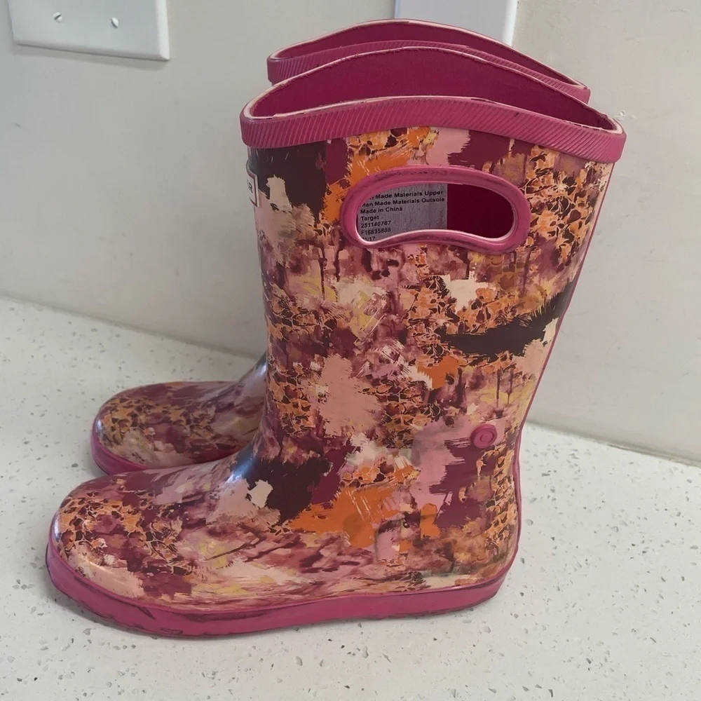 Hunter x Target floral pink rubber rain boots 4Y/ women’s 5.5