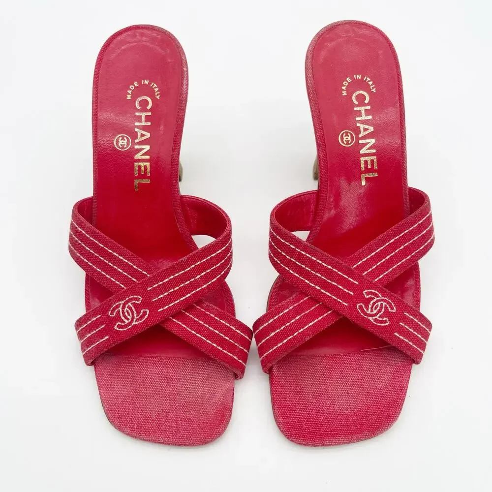 CHANEL vintage red