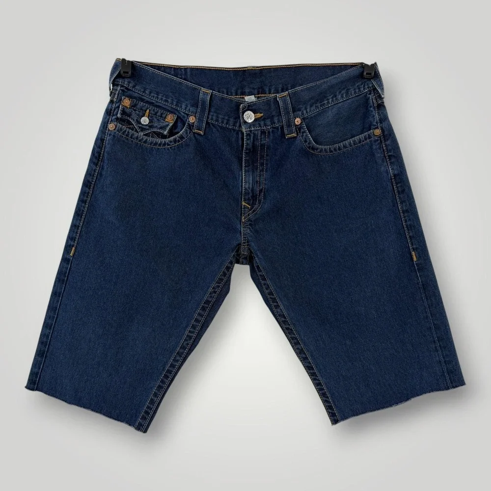 True Religion Denim Shorts Mens 38 Blue Bermuda Distressed Raw Hem Dark Wash