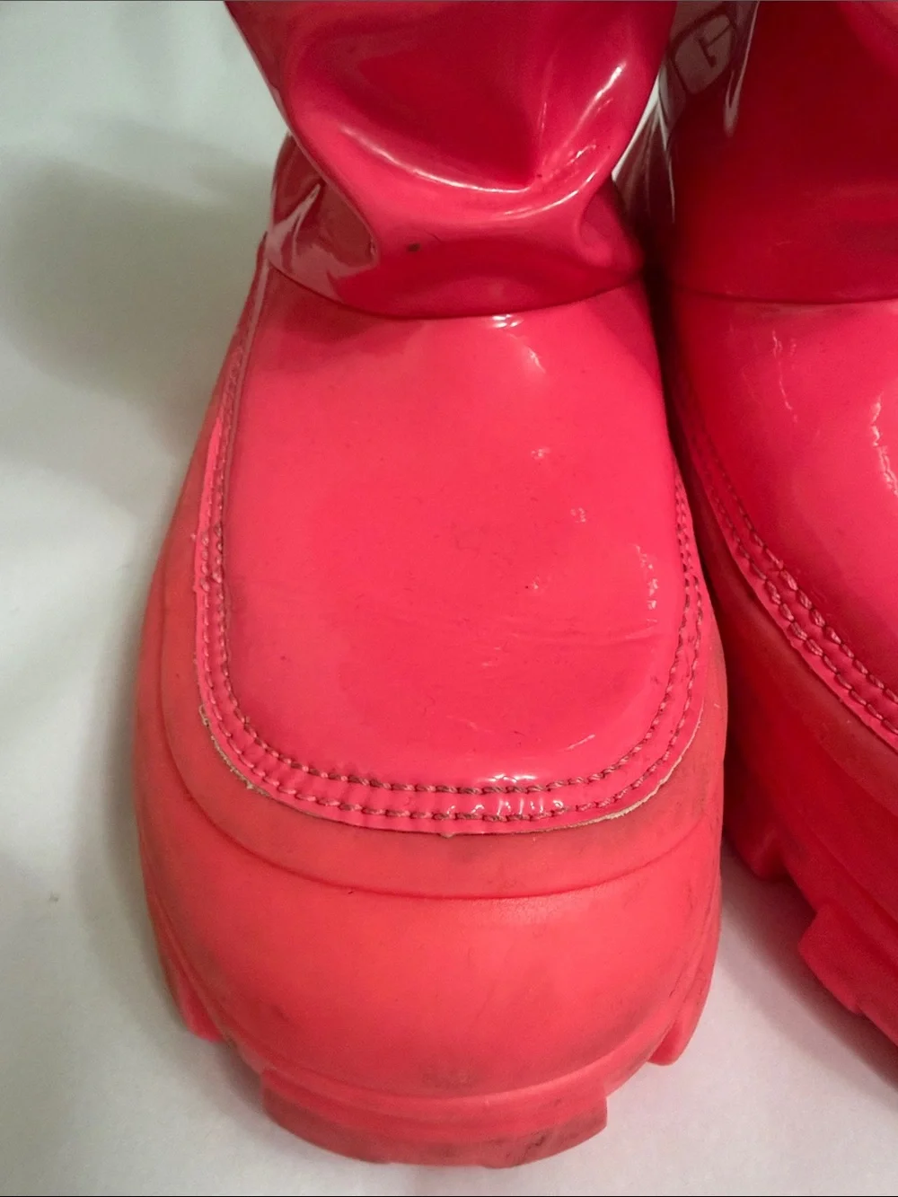 UGG Classic Brellah Mini boots Size 5