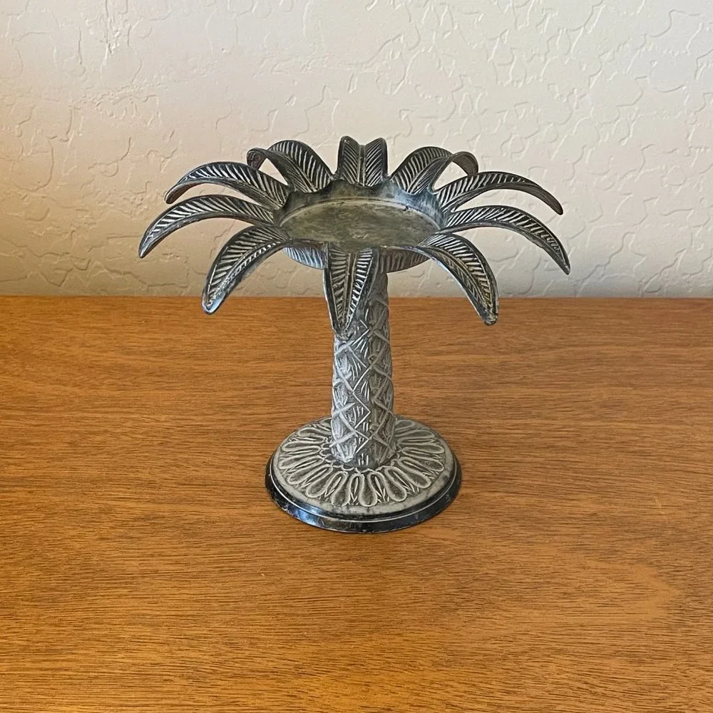 N/A metal palm
