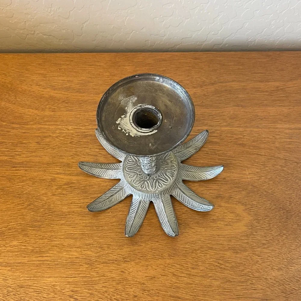 N/A metal palm