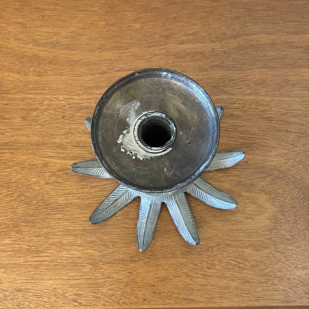 N/A metal palm
